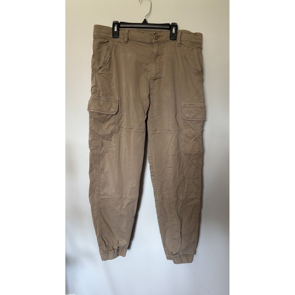 Uniqlo Cargo Joggers, Khaki Color, Size Large (32-36”) Elastic Back
